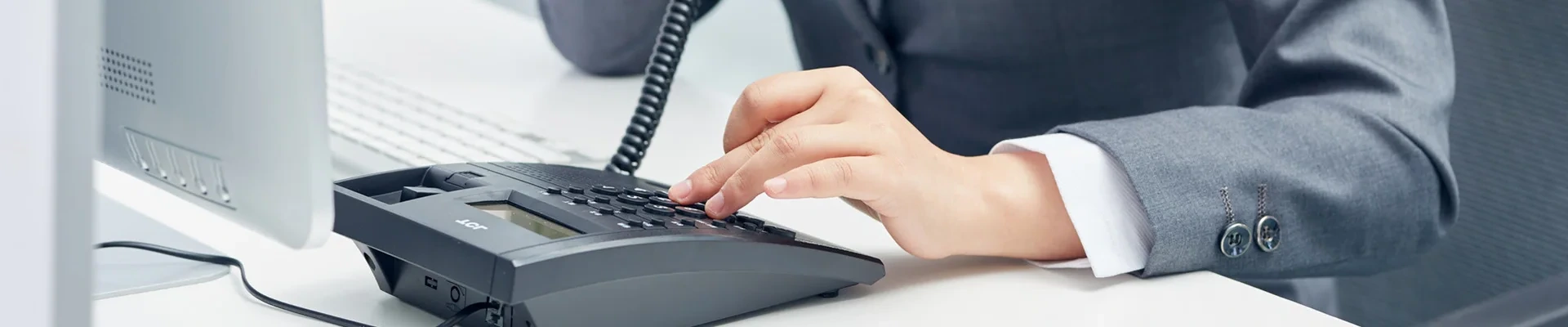 எங்களை தொடர்பு கொள்ளவும்